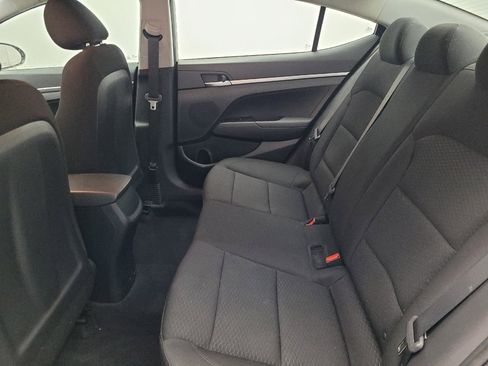Used 2019 Hyundai Elantra SE w/ Cargo Package FWD image 18