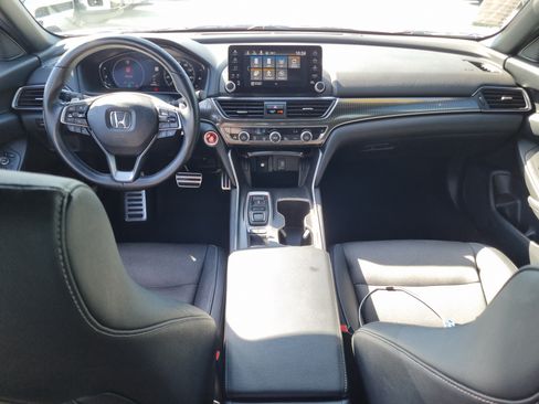 Used 2019 Honda Accord Sport image 17