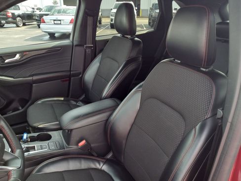 Used 2024 Ford Escape ST-Line w/ Cold Weather Package FWD image 14