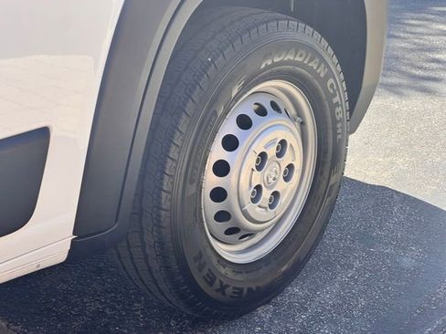Used 2025 RAM ProMaster 2500 w/ Convenience Group FWD image 22
