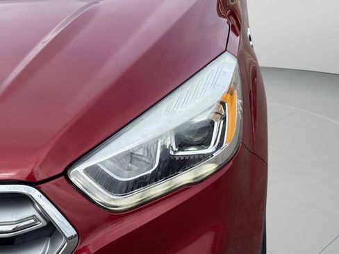 Used 2017 Ford Escape Titanium image 10