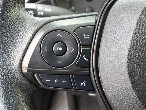 Used 2023 Toyota Corolla LE image 21