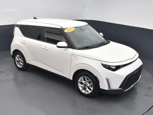 Used 2023 Kia Soul LX w/ LX Technology Package image 37