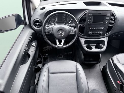 Used 2018 Mercedes-Benz Metris Passenger image 48