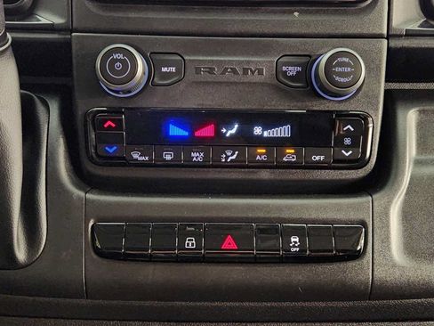 Used 2025 RAM ProMaster 2500 w/ Convenience Group FWD image 28