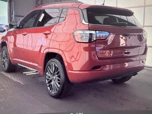 Used 2022 Jeep Compass Limited AWD/4WD image 9
