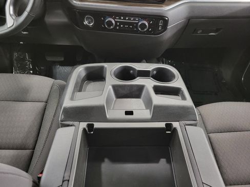 Used 2024 Chevrolet Silverado 1500 LT AWD/4WD image 16