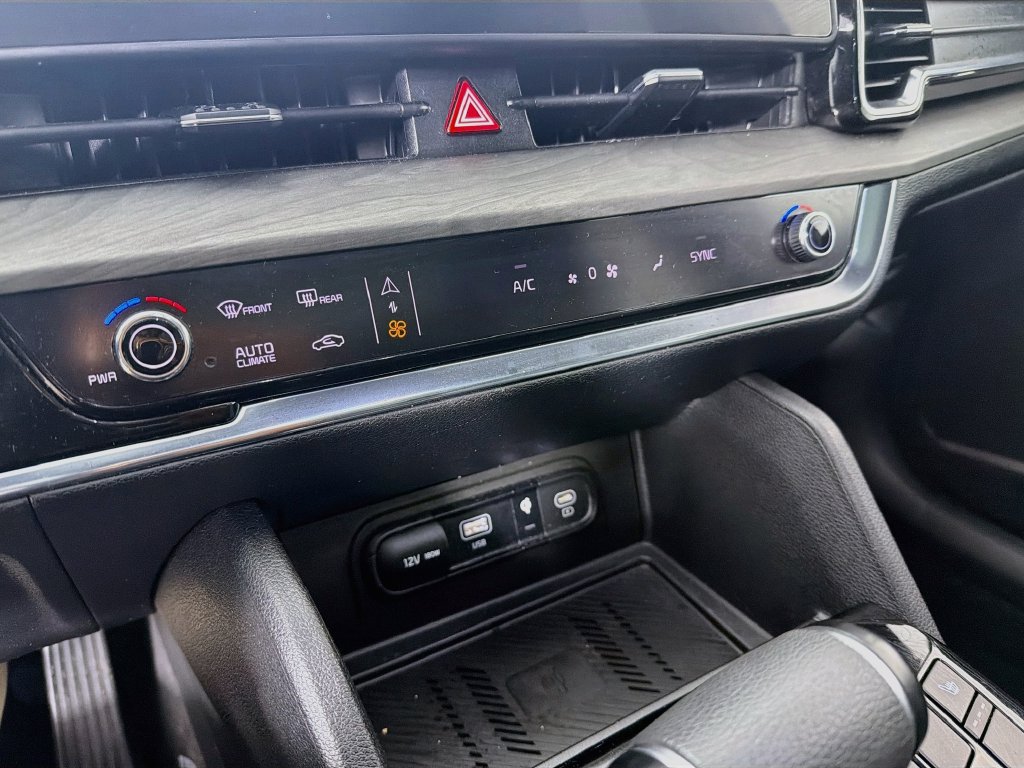 Certified 2023 Kia Sportage X-Line w/ X-Line Premium Package AWD/4WD image 16
