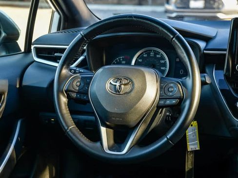 Used 2022 Toyota Corolla SE image 12