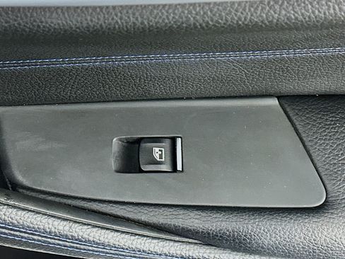 Used 2017 BMW 530i RWD image 28