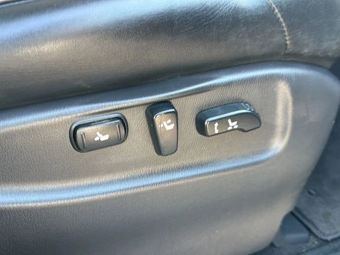 Used 2015 INFINITI QX80 Sport Utility 4D w/ Driver's Assistance Package image 22