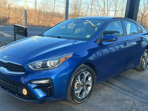 Used 2021 Kia Forte LXS image 2