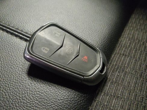 Used 2020 Chevrolet Impala LT FWD image 32