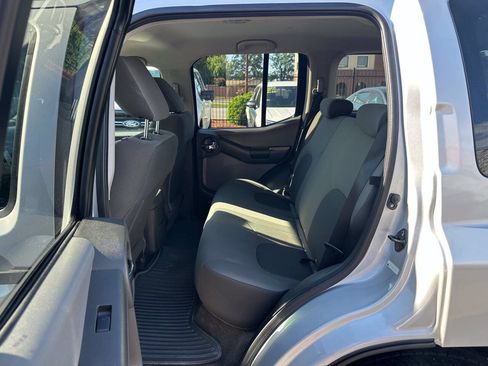 Used 2011 Nissan Xterra S AWD/4WD image 13