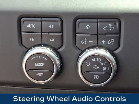 Used 2026 GMC Sierra 1500 AT4X w/ AT4X AEV Edition AWD/4WD image 9