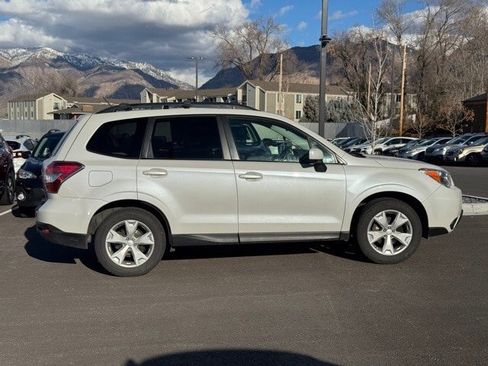 Used 2015 Subaru Forester 2.5i Premium w/ All-Weather Package image 2