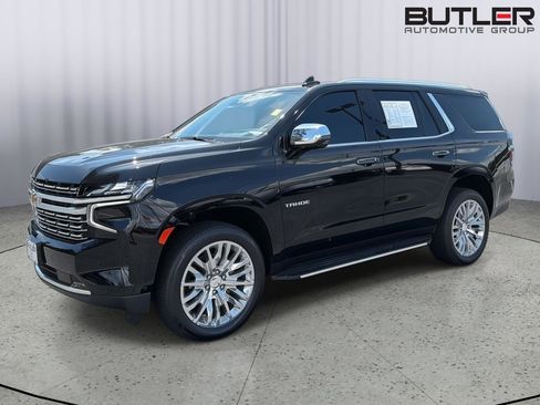 Used 2024 Chevrolet Tahoe Premier w/ Advanced Technology Package AWD/4WD image 2