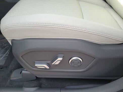 New 2026 Hyundai Santa Fe Limited AWD/4WD image 17