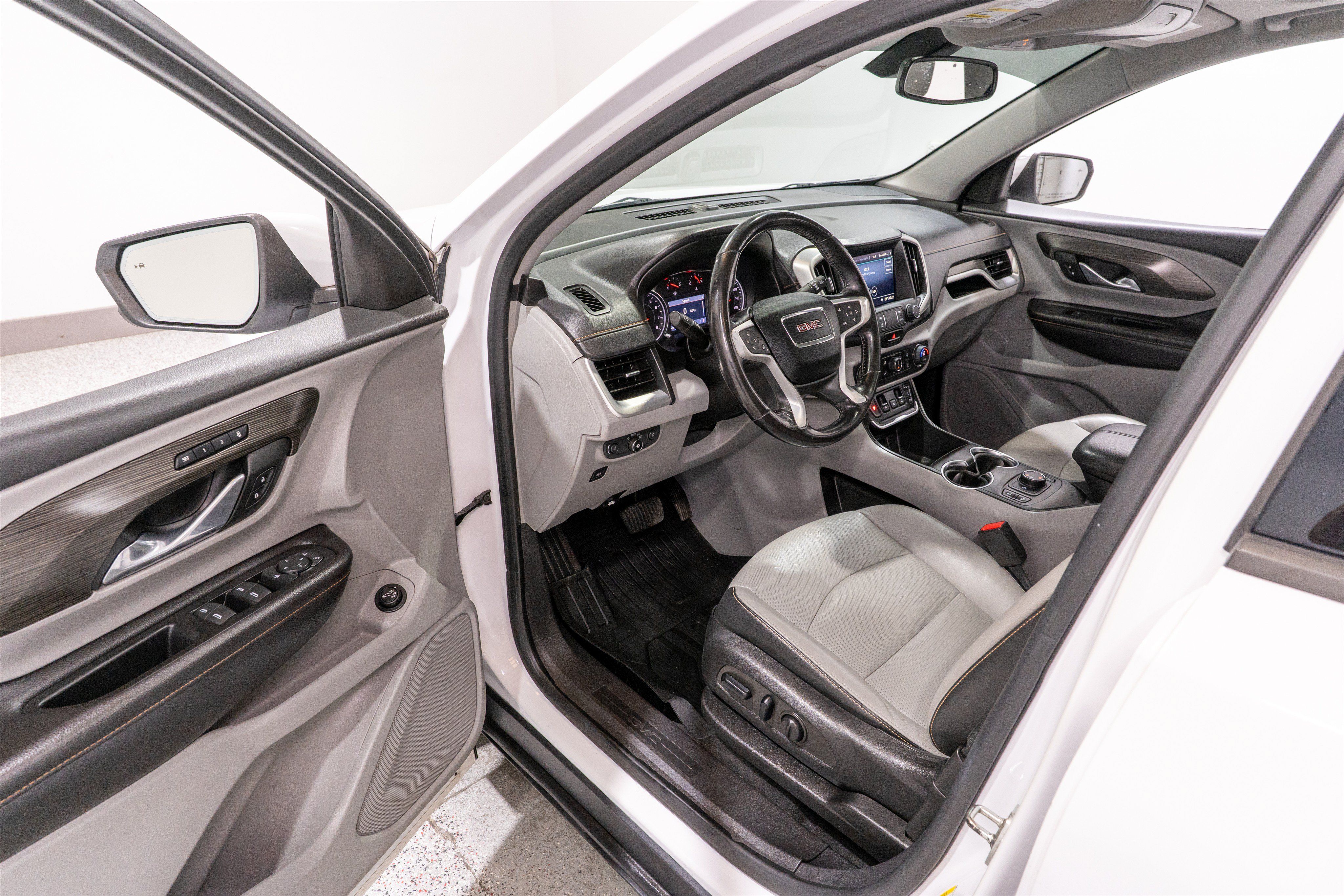 Used 2019 GMC Terrain SLT w/ Preferred Package AWD/4WD image 12