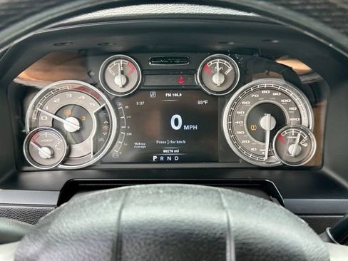 Used 2014 RAM 2500 Limited AWD/4WD image 42