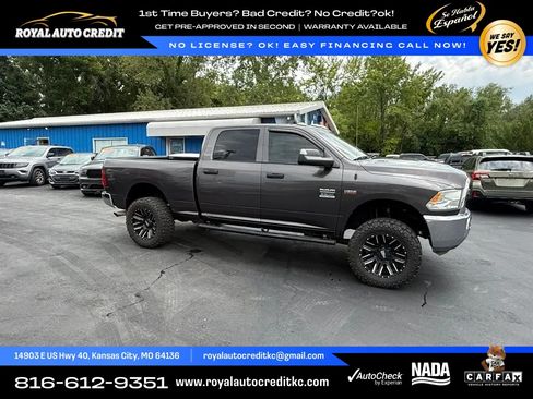 Used 2016 RAM 2500 Tradesman w/ Chrome Appearance Group AWD/4WD image 8