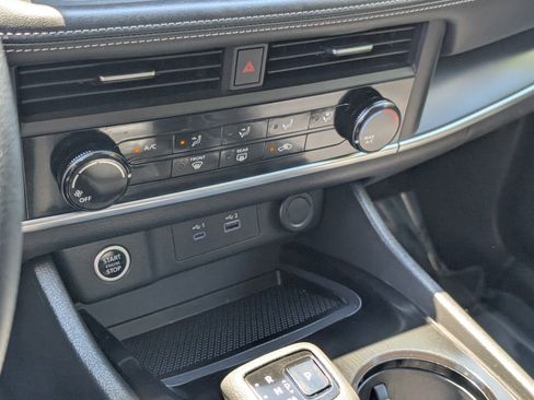 Certified 2023 Nissan Rogue S image 25