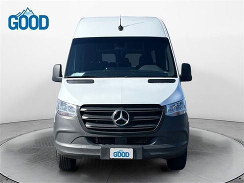 Used 2024 Mercedes-Benz Sprinter 2500 image 8