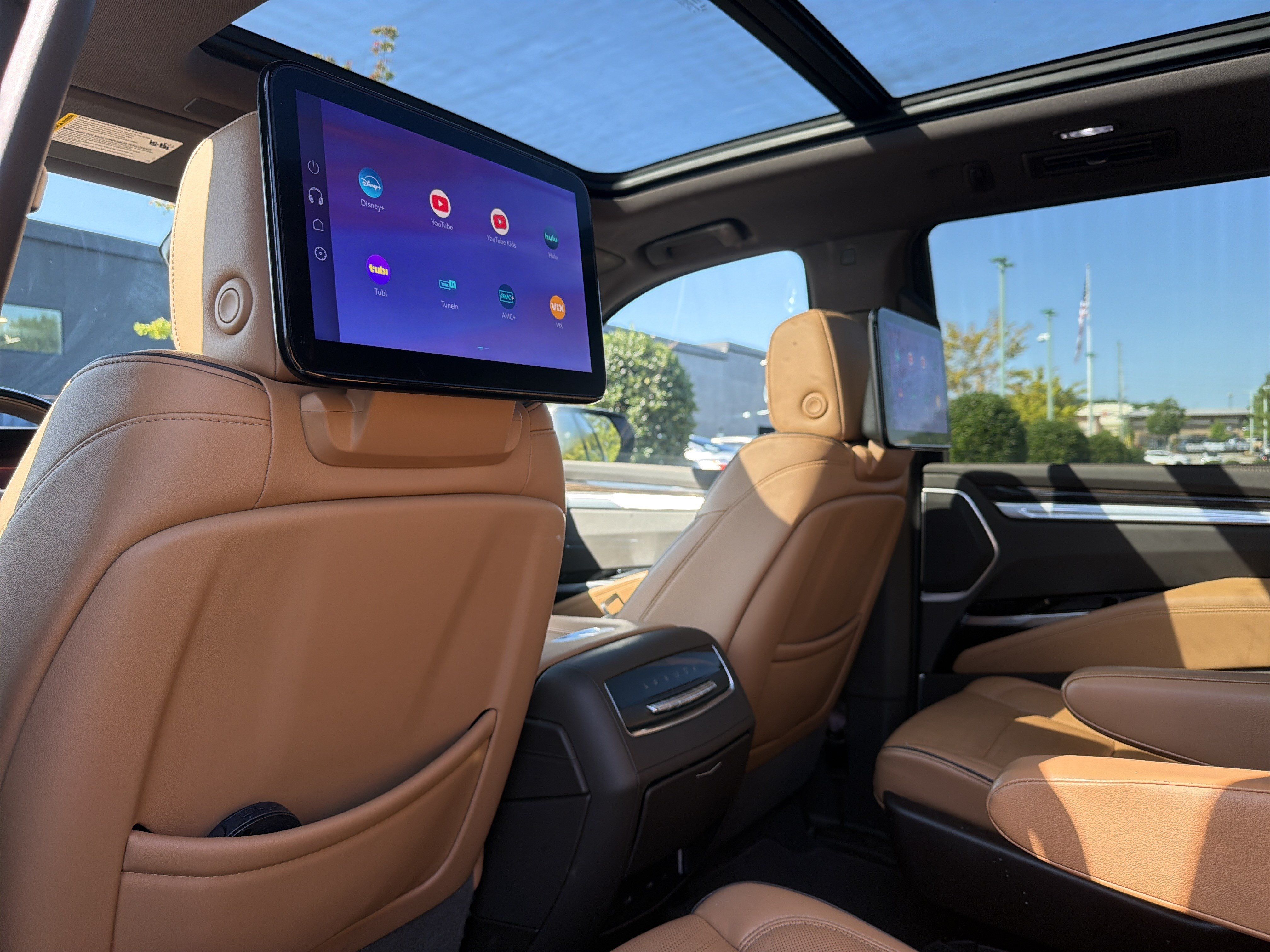 Used 2025 Cadillac Escalade Premium Luxury w/ Touring Package AWD/4WD image 45