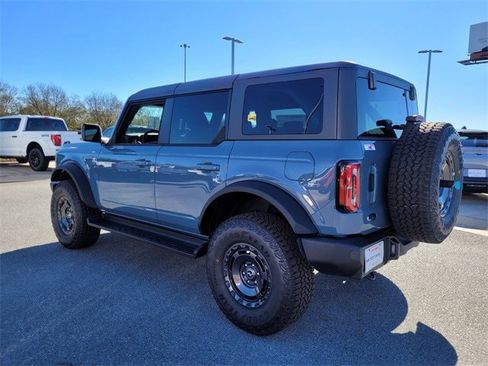 New 2025 Ford Bronco Outer Banks w/ Sasquatch Package image 35