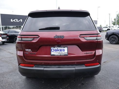 Used 2023 Jeep Grand Cherokee L Limited w/ Black Appearance Package AWD/4WD image 6