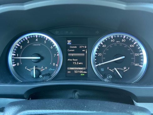 Used 2019 Toyota Highlander XLE image 37