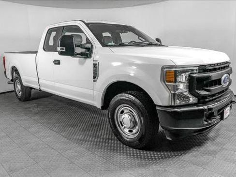 Used 2020 Ford F250 XL w/ Power Equipment Group RWD image 9
