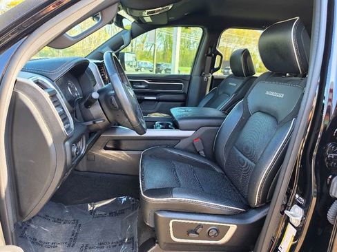 Used 2021 RAM 1500 Laramie w/ Night Edition image 21