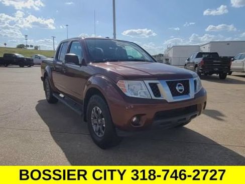 Used 2017 Nissan Frontier Desert Runner RWD image 3