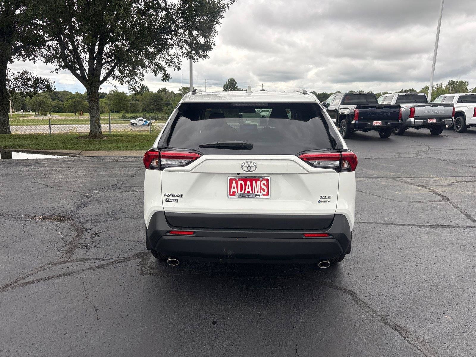 Used 2025 Toyota RAV4 XLE w/ Convenience Package AWD/4WD image 9
