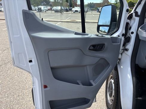 Used 2015 Ford Transit 150 130 Medium Roof RWD image 27