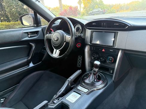 Used 2015 Scion FR-S image 5