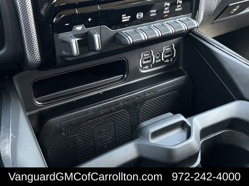 Used 2022 RAM 3500 Limited AWD/4WD image 24