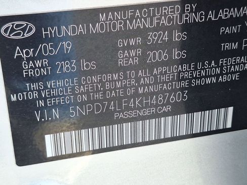 Used 2019 Hyundai Elantra SE image 27