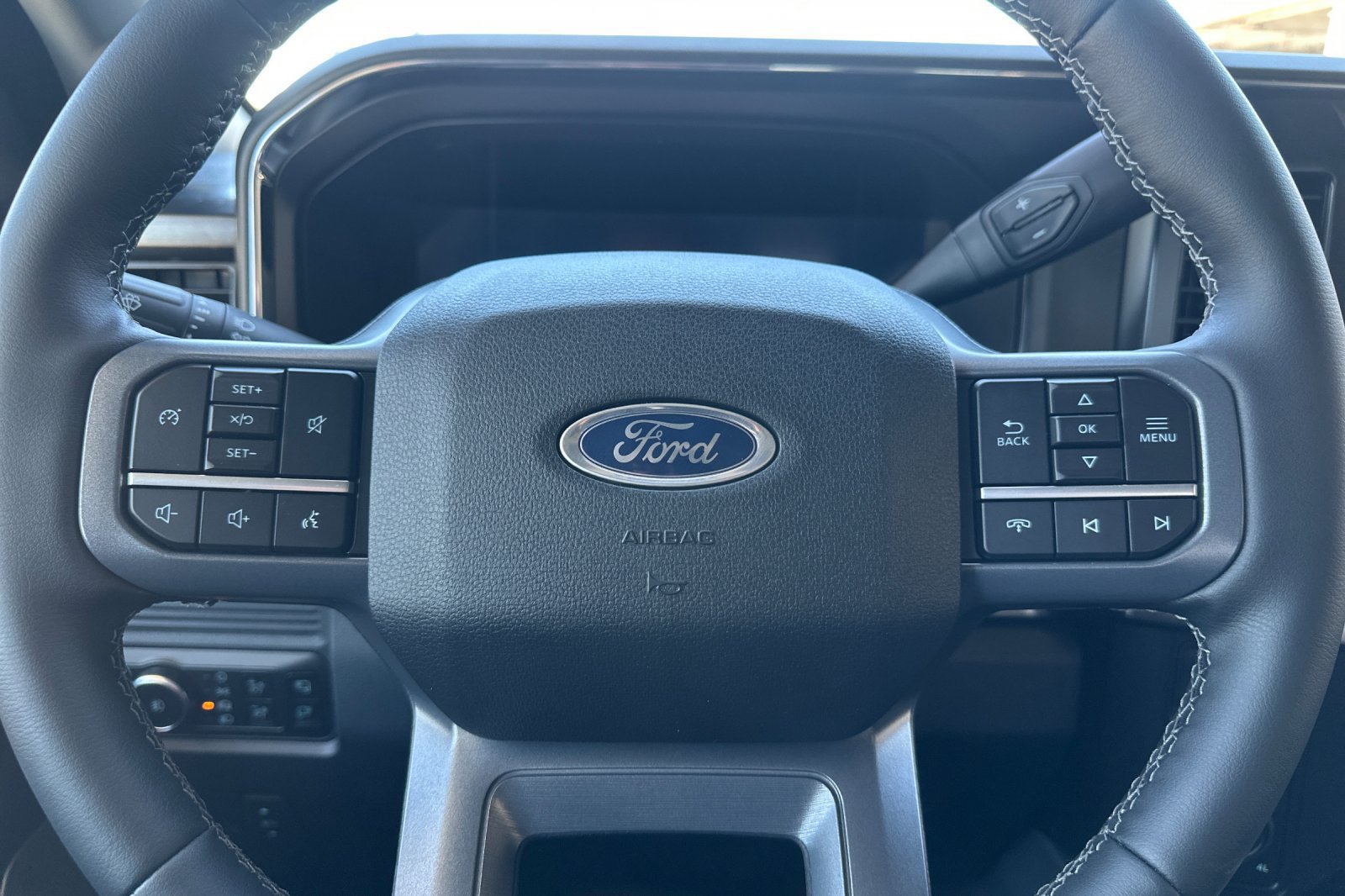 New 2026 Ford F250 Lariat w/ FX4 Off-Road Package AWD/4WD image 23