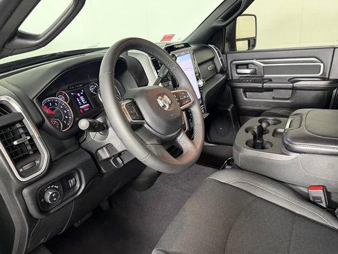 Used 2026 RAM 2500 Big Horn AWD/4WD image 13