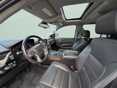 Used 2018 GMC Yukon Denali w/ Open Road Package AWD/4WD image 9