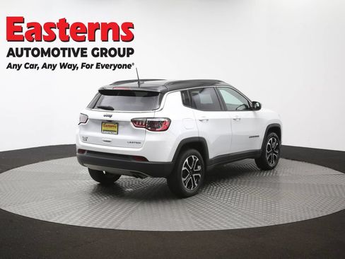 Used 2022 Jeep Compass Limited w/ Sun and Sound Group AWD/4WD image 40