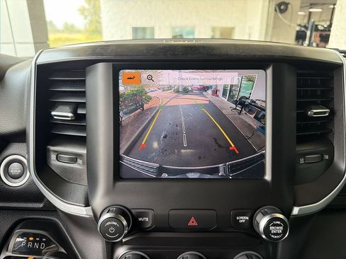 Used 2022 RAM 1500 Big Horn AWD/4WD image 15