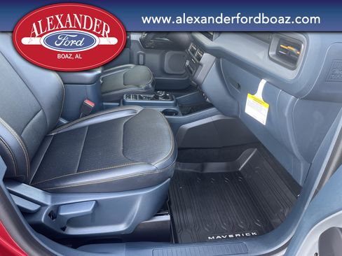 New 2025 Ford Maverick Tremor image 16