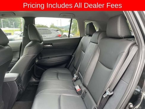 Used 2025 Toyota Corolla Cross XLE AWD/4WD image 16