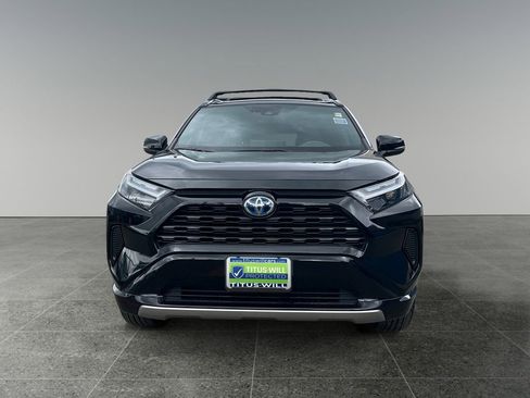 Used 2022 Toyota RAV4 SE w/ Convenience Package AWD/4WD image 3