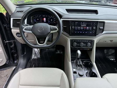 Used 2023 Volkswagen Atlas SEL AWD/4WD image 13