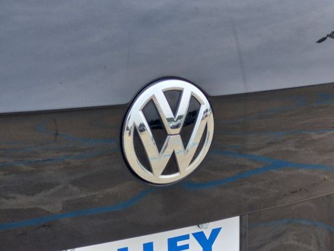 Used 2019 Volkswagen Tiguan SE w/ Panoramic Sunroof Package AWD/4WD image 27