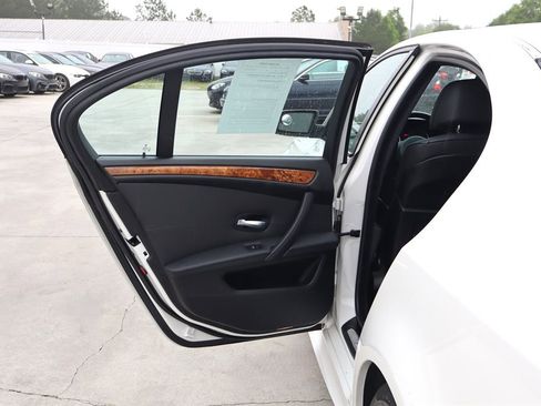 Used 2009 BMW 528i xDrive Sedan AWD/4WD image 30